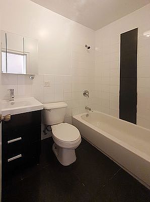 4th image of 527 Nostrand Ave APT 2