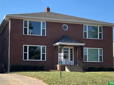 3719 Jones St, Omaha, NE, 68105