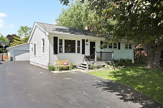 1st image of 319 Prairie Ln
