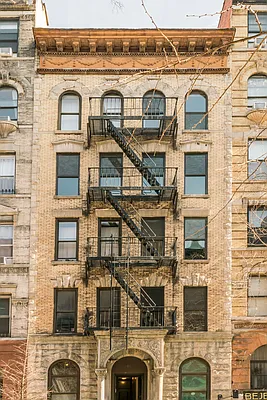 Rented by Compass | media 16