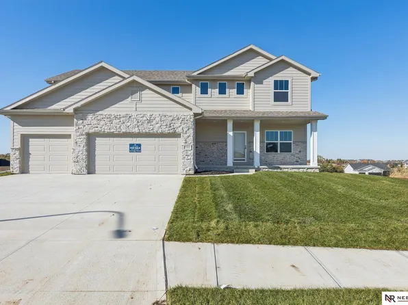 11212 N 172nd St, Bennington, NE 68007