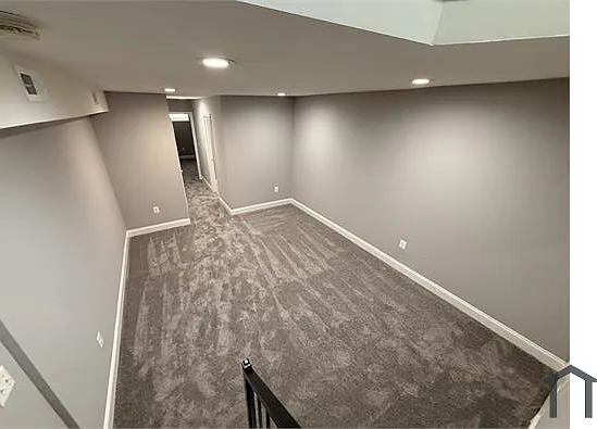 742 N Kenwood Ave — Photo 15