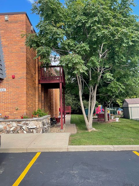 Side entrance. Patio to be shared.