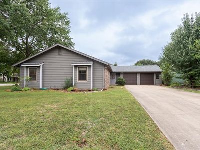 3003 W 29th Ter, Lawrence, KS, 66047