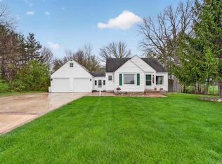 8715 Yellow River Rd, Fort Wayne, IN 46818