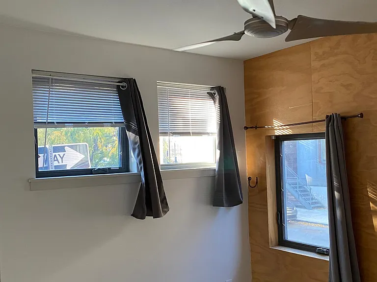 110 W Thompson St #A — Photo 14