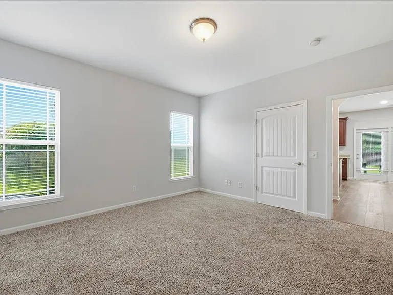 8 Woods Way — Photo 29