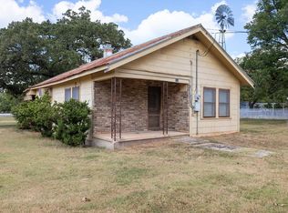 306 N Mesquite St, Fredericksburg, TX 78624