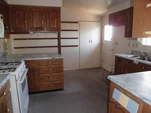 3rd image of 203 Sierra Blanca Ave