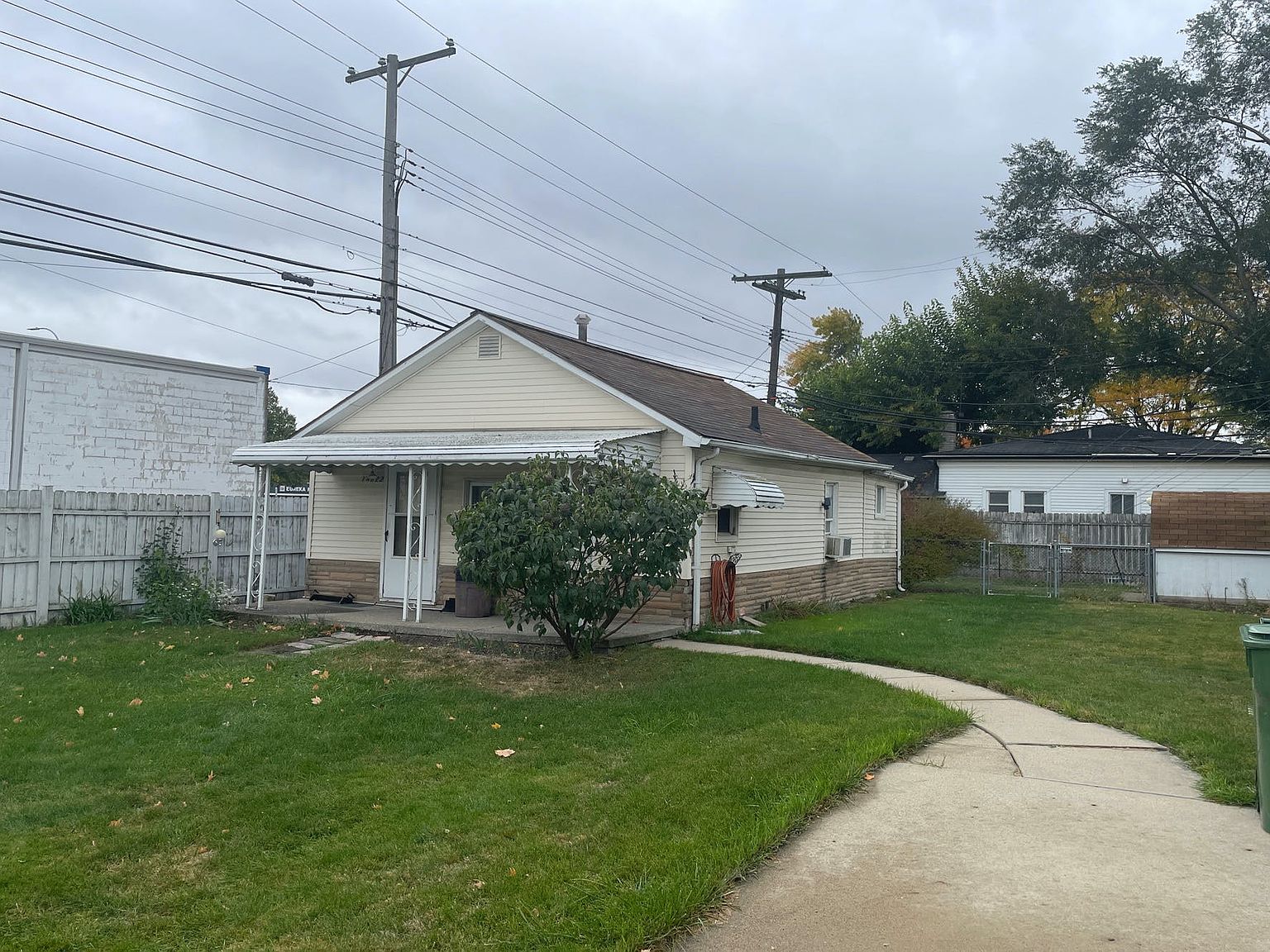 14822 Fordline St, Southgate, MI 48195 Zillow