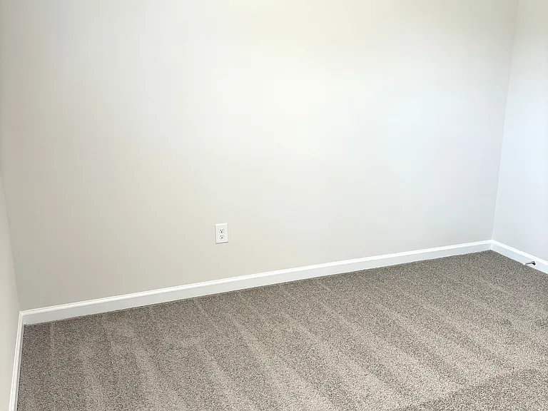 100 Kelsey Ct — Photo 44