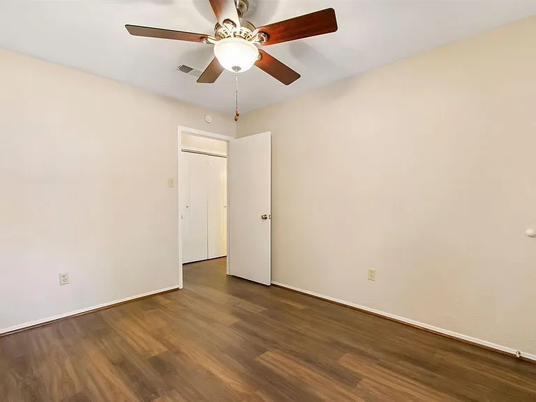 108 N Deerfoot Cir — Photo 10