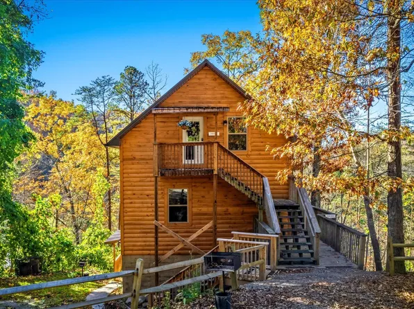 131 John Green Rd, Gatlinburg, TN 37738