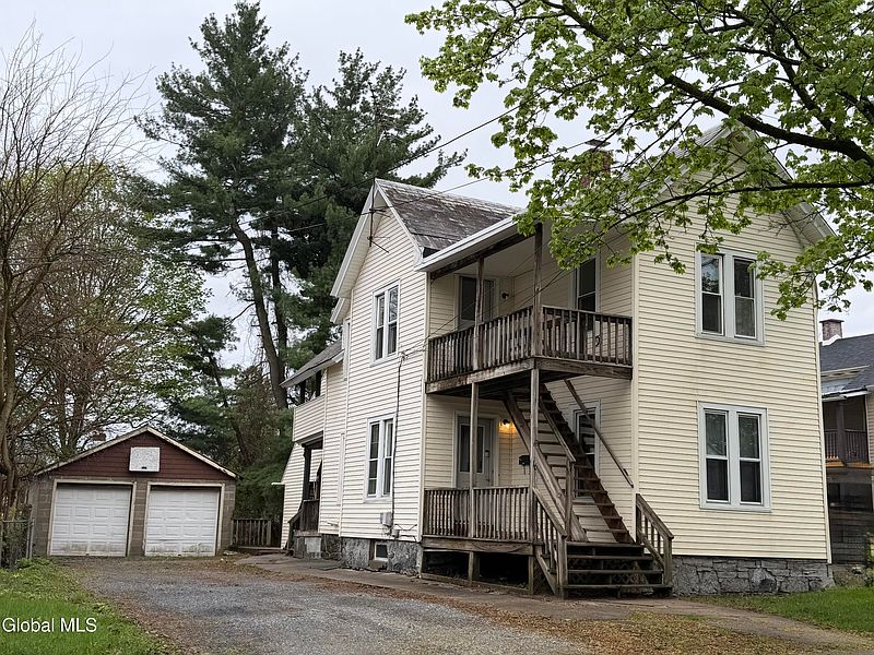 2nd image of 16 Montcalm Street