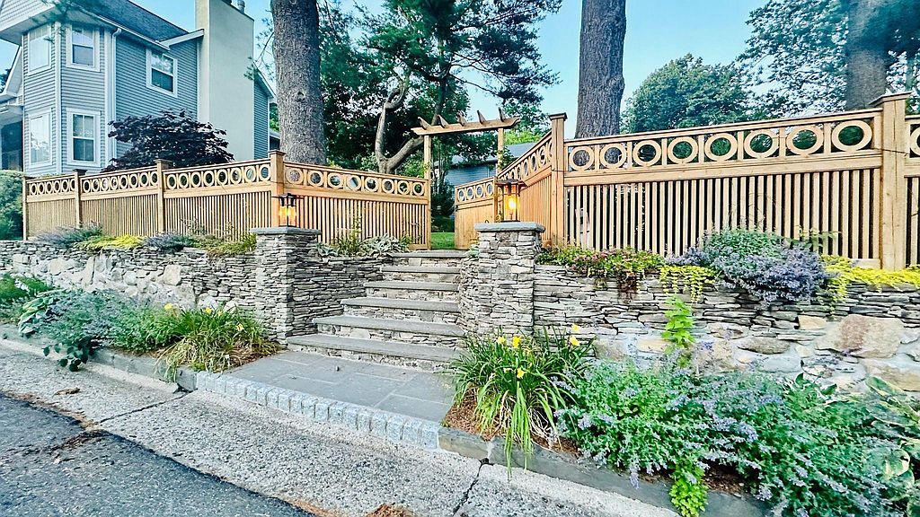 18 20th Ave - Property Image
