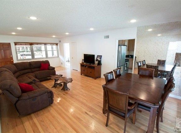 5th image of 7326 Irondale Ave