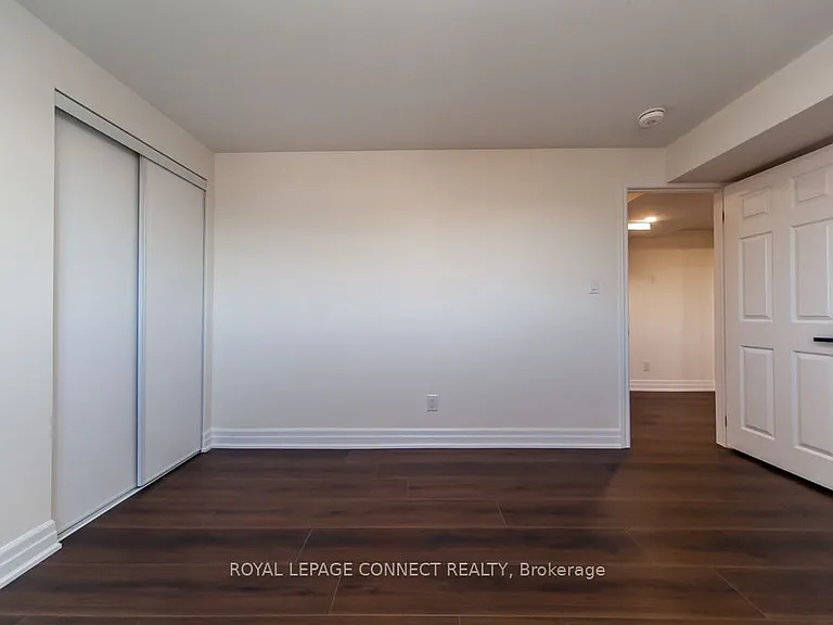 2412 Moonlight Cres #BASEMENT — Photo 16