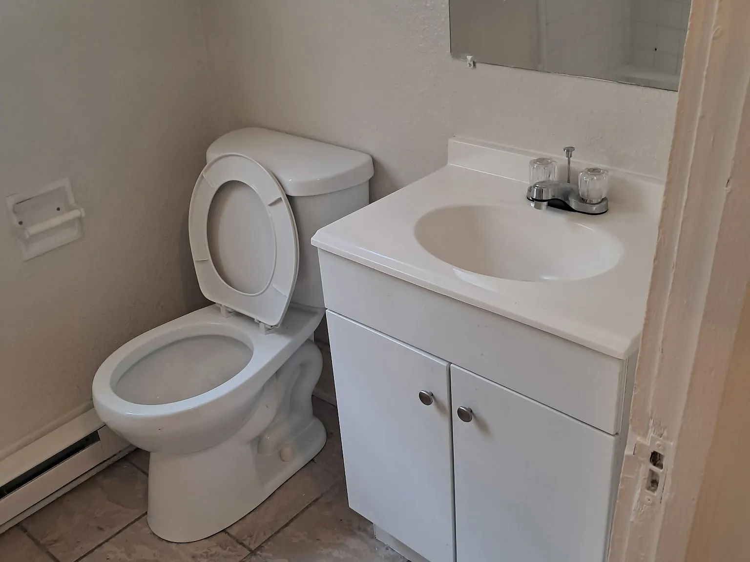 1 bed, 650 sqft, $915 — Photo 3