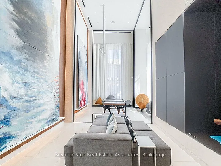 20 Richardson St #3206 — Photo 4