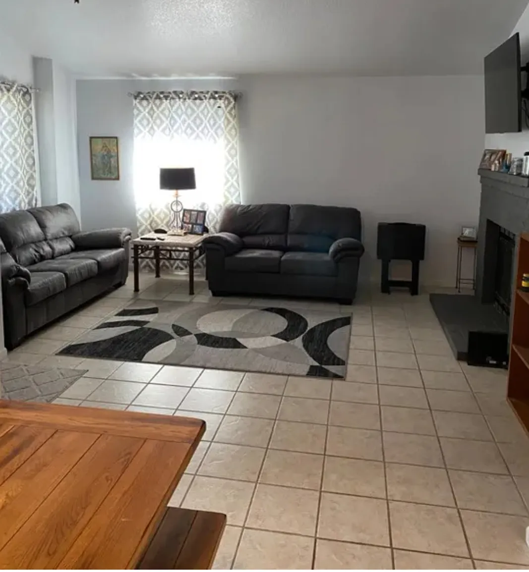 2 bed, 1155 sqft, $2,055 — Photo 2