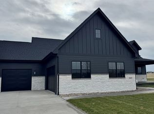 2009 NE Pond View Ct, Ankeny, IA 50021