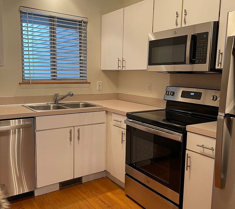 1st image of 1106 Fern Hollow Dr
