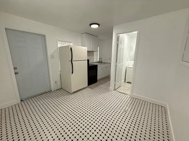 3705 SW 13th Ct #1-5 — Photo 4