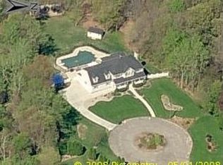 75 Memory Ln, Feeding Hills, MA 01030