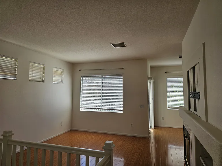 1751 Tallowberry Ln — Photo 26