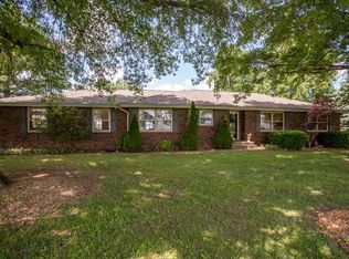 1103 N 40th St, Nixa, MO 65714