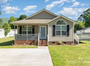 1903 Poppy Ln, Kannapolis, NC 28083