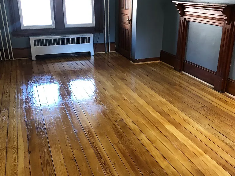 320 Gay St #1 — Photo 10