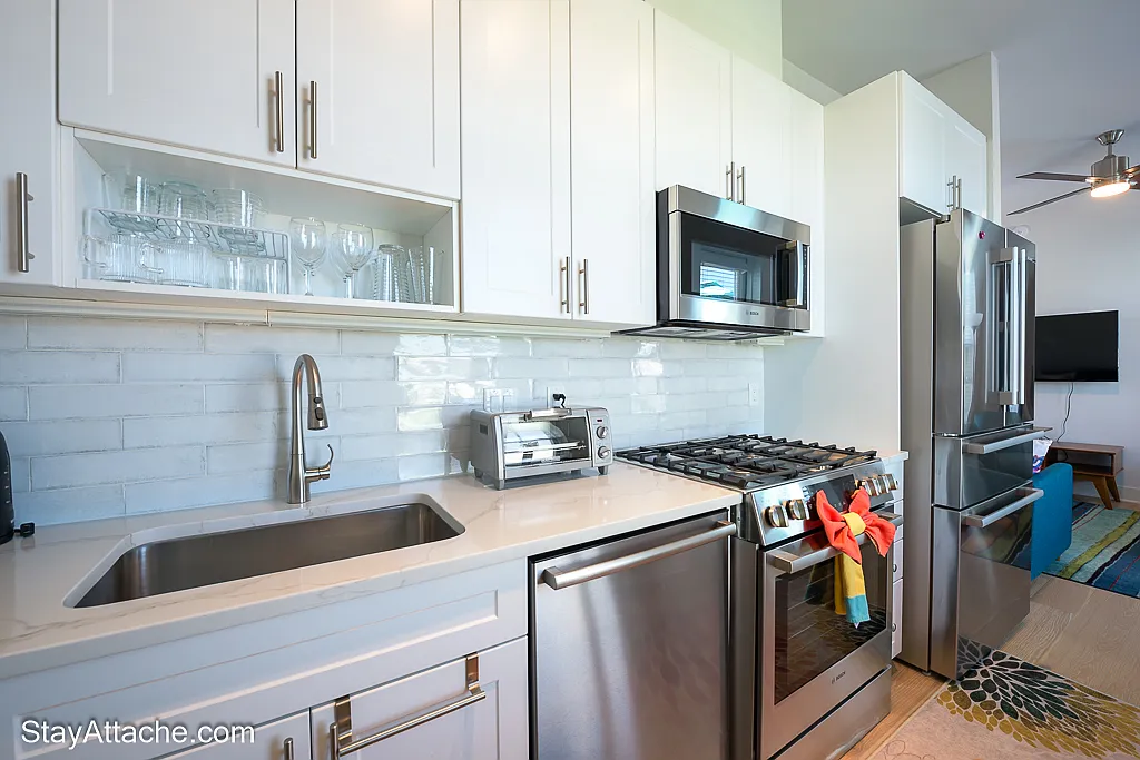 1 bed, 518 sqft, $3,120 — Photo 2