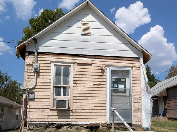 605 E Pool St, Joplin, MO 64801