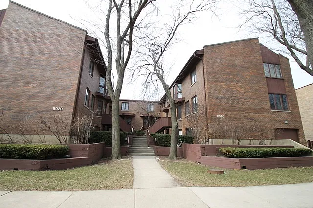 8020 Kilpatrick Ave #E photo 1