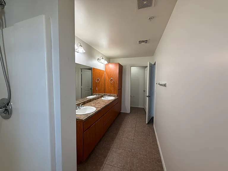 4035 N 28th St #105 — Photo 3