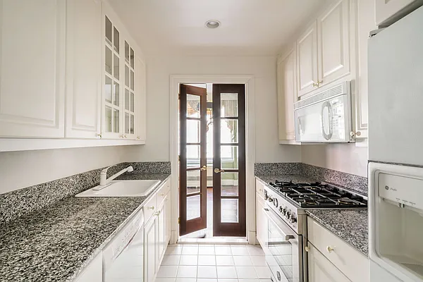 Rented by Compass | media 1