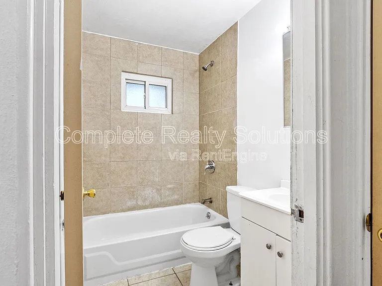 125 Perthshire Rd — Photo 14