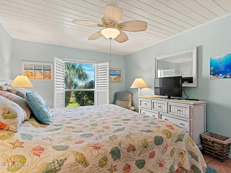 6300 A1A #B21D — Photo 15