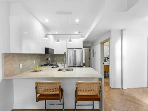 392 1st Street image 4 of 38