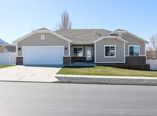 1381 W 3225 S, Perry, UT 84302