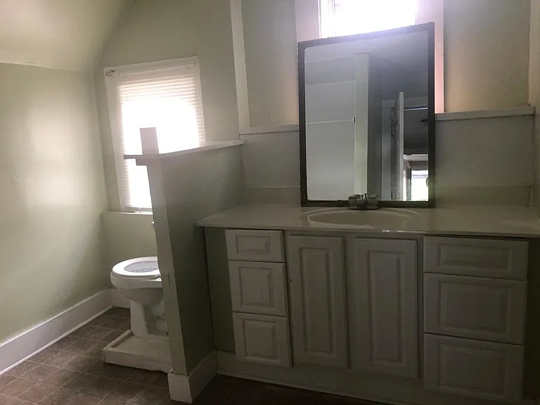 356 Valley St #1 — Photo 9