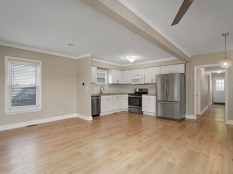 2330 Wiltshire Rd — Photo 9