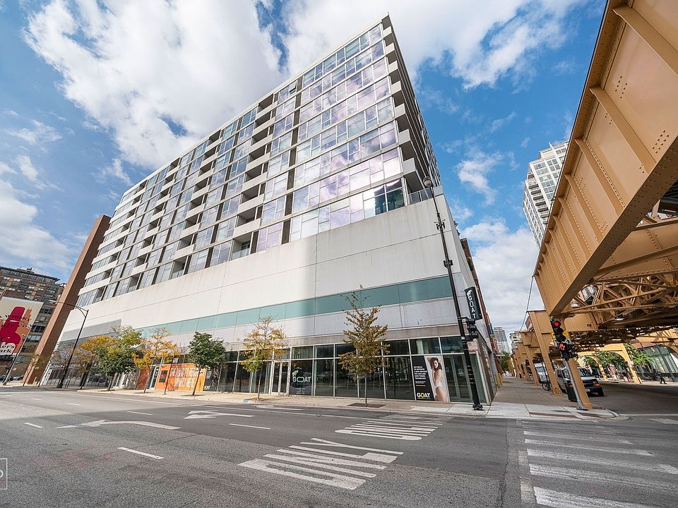 1st image of 630 N Franklin St #905
