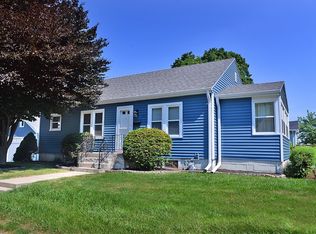 429 Sunnyside Ave, Ottawa, IL 61350