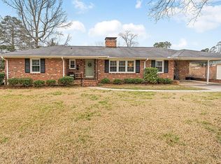 114 Colonial Dr, Greenwood, SC 29649