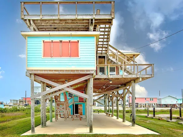 156 Petes Wharf Ln, Grand Isle, LA 70358