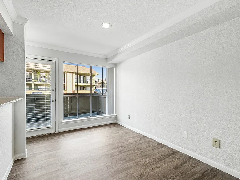 Reserve at Westwood — Photo 12