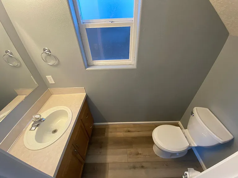 Newly remodeled 3 bedroom Townhouse near Gateway — Photo 16