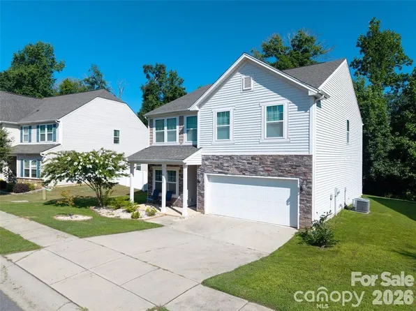 2628 Courtland Dr, Clover, SC 29710